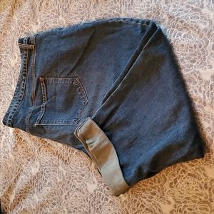 EUC Old Navy Cropped Boyfriend Jeans Size 22